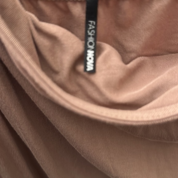 Fashion nova bodysuit - Picture 2 of 4